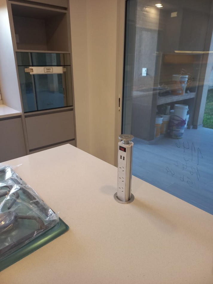 CASA EN VENTA A ESTRENAR EN BARRIO CERRADO EN SAN MIGUEL