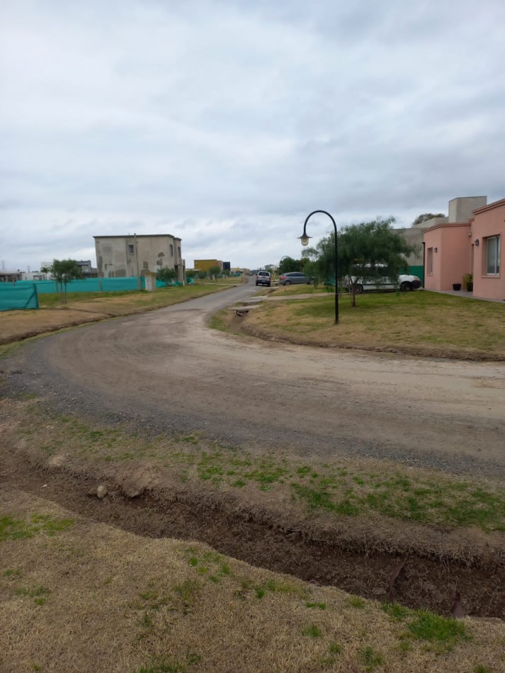 LOTE EN BARRIO CERRADO EN INGENIERO MASCHWITZ