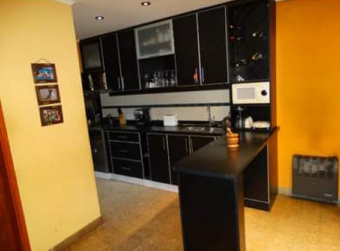 CASA EN VENTA DE 3 AMBIENTES EN JOSE C PAZ