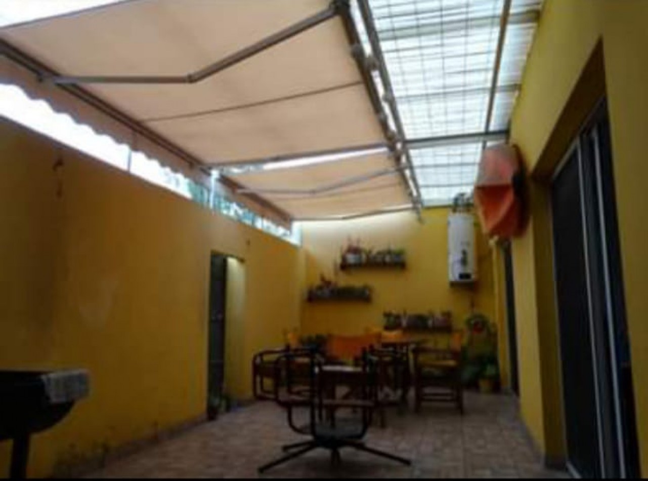 CASA EN VENTA DE 3 AMBIENTES EN JOSE C PAZ