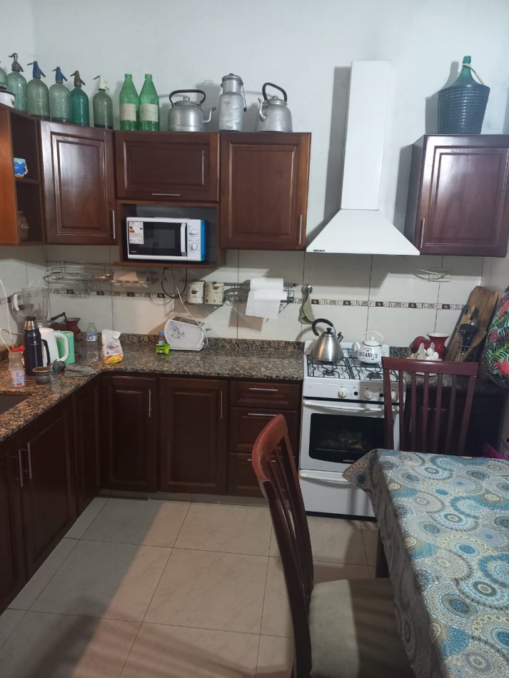 CASA EN VENTA EN SAN MIGUEL MAS CUATRO MONOAMBIENTES