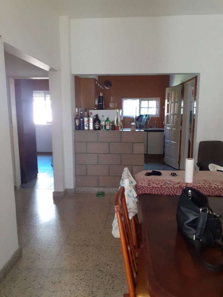 CASA EN VENTA EN ADOLFO SOURDEAUX (KM 30)