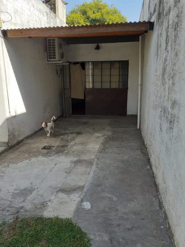 CASA EN VENTA EN ADOLFO SOURDEAUX (KM 30)
