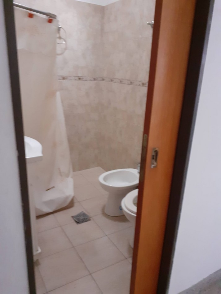 CASA EN VENTA EN ADOLFO SOURDEAUX (KM 30)