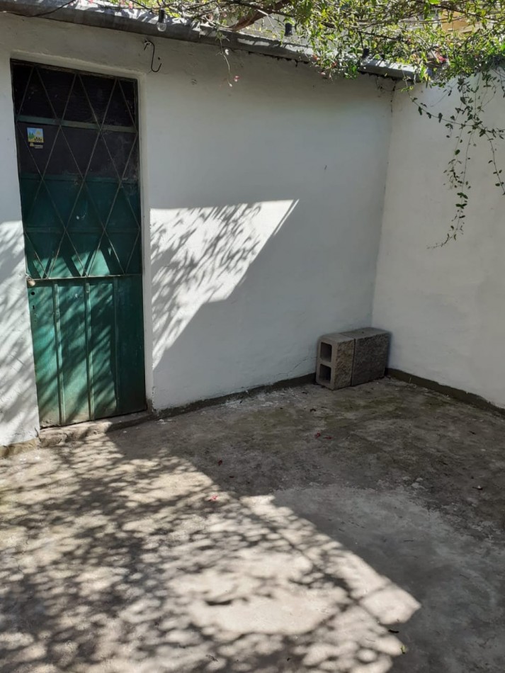 CASA EN VENTA EN ADOLFO SOURDEAUX (KM 30)
