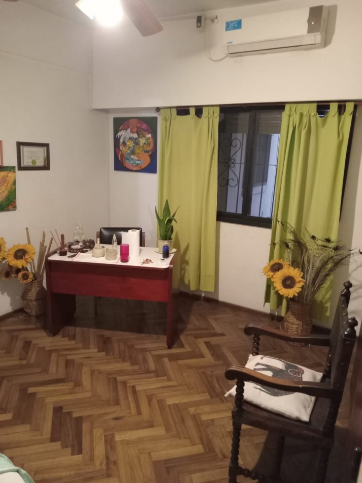CASA DE 3 AMBIENTES MAS 5 MONOAMBIENTES EN ADOLFO SOURDEAUX (KM 30)