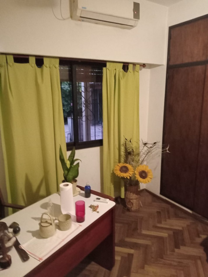 CASA DE 3 AMBIENTES MAS 5 MONOAMBIENTES EN ADOLFO SOURDEAUX (KM 30)