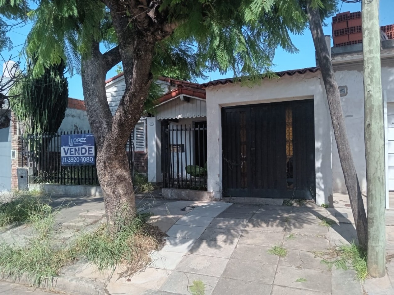 CASA DE 4 AMBIENTES A REFORMAR EN MORON. APTO CREDITO