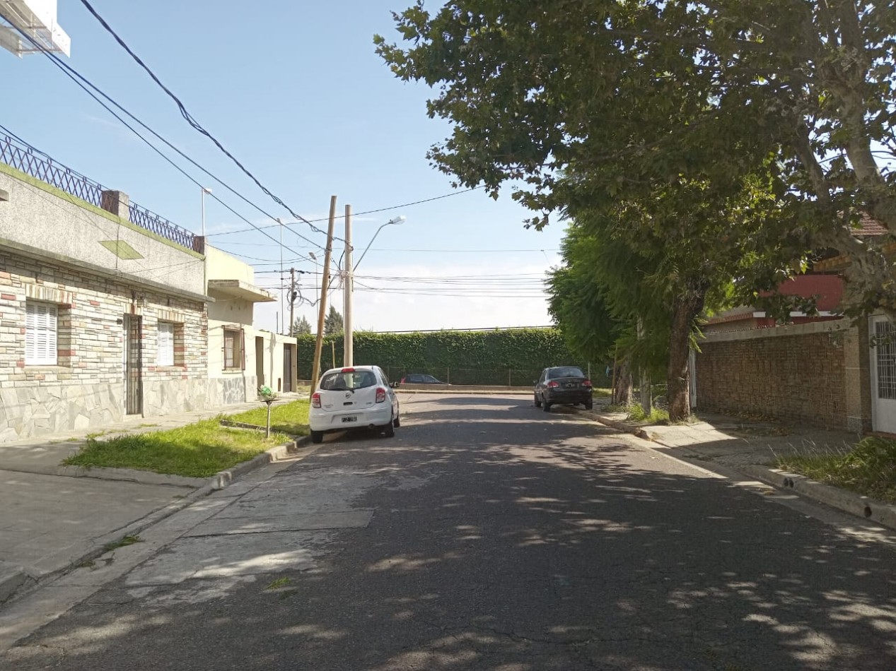 CASA DE 4 AMBIENTES A REFORMAR EN MORON. APTO CREDITO