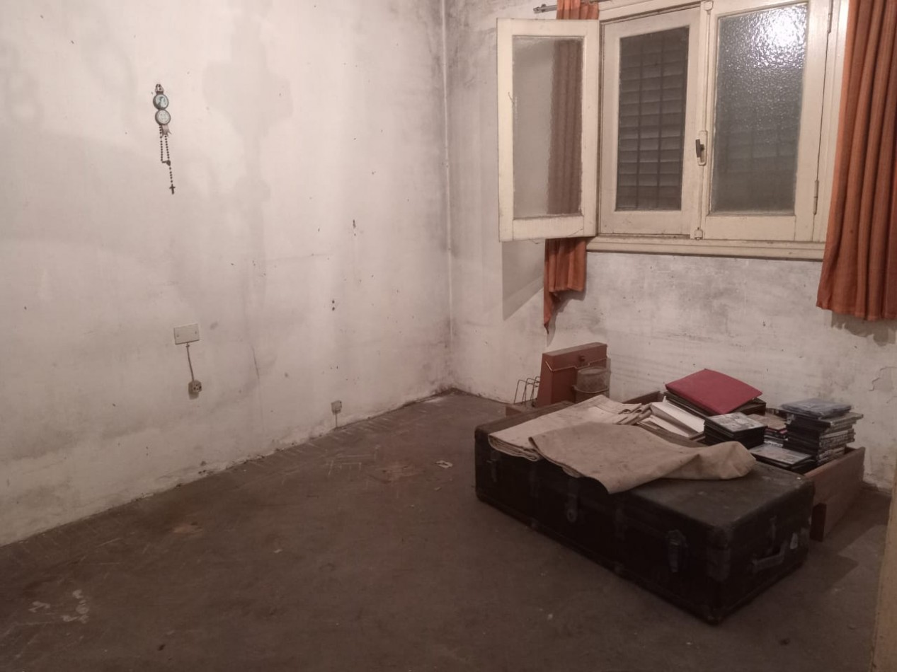 CASA DE 4 AMBIENTES A REFORMAR EN MORON. APTO CREDITO