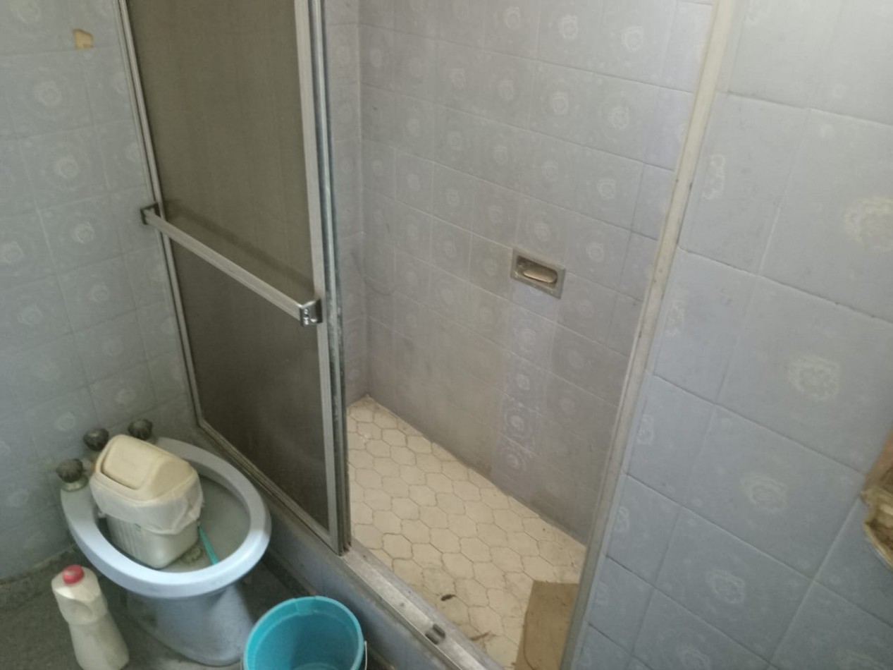 CASA DE 4 AMBIENTES A REFORMAR EN MORON. APTO CREDITO
