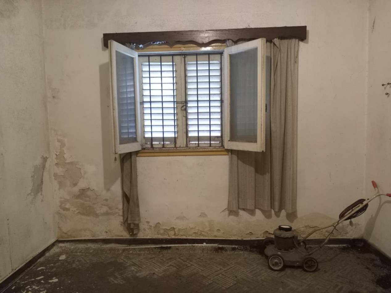 CASA DE 4 AMBIENTES A REFORMAR EN MORON. APTO CREDITO