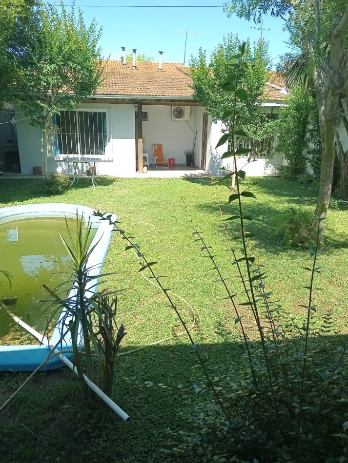 CASA DE 4 AMBIENTES CON PILETA EN POLVORINES