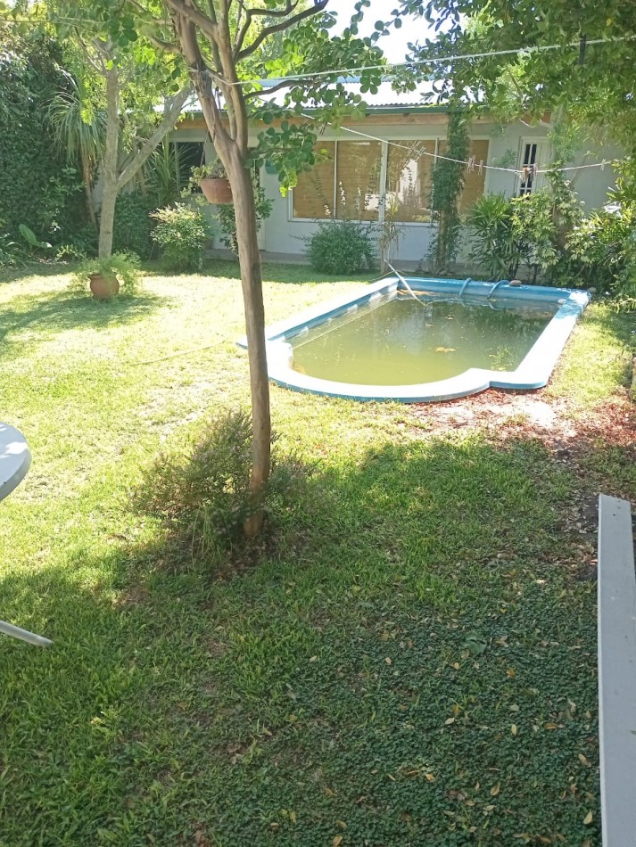 CASA DE 4 AMBIENTES CON PILETA EN POLVORINES