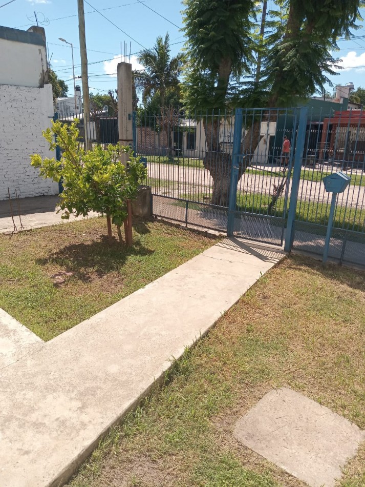 CASA EN VENTA EN VILLA DE MAYO