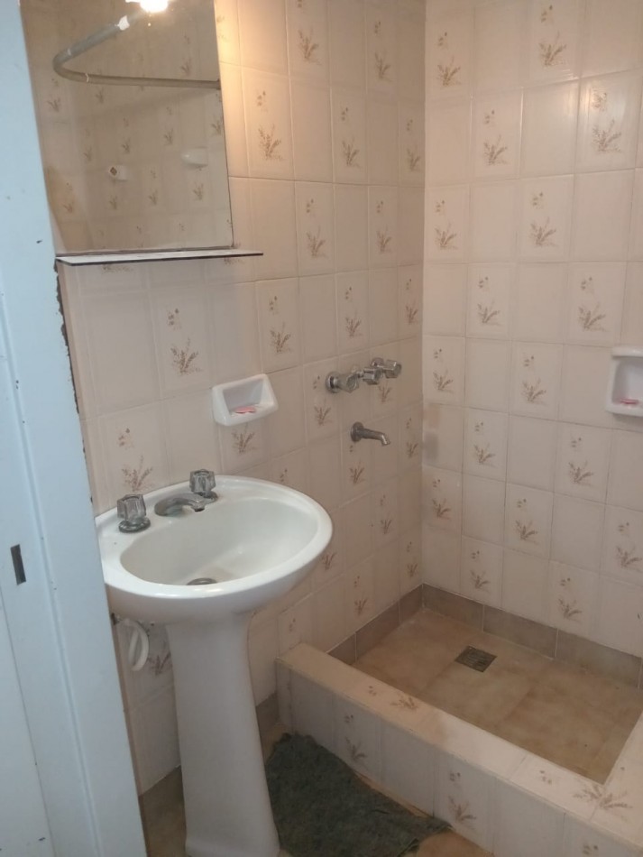 CASA EN VENTA EN VILLA DE MAYO