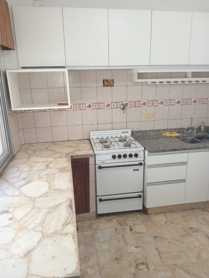 CASA EN VENTA EN VILLA DE MAYO