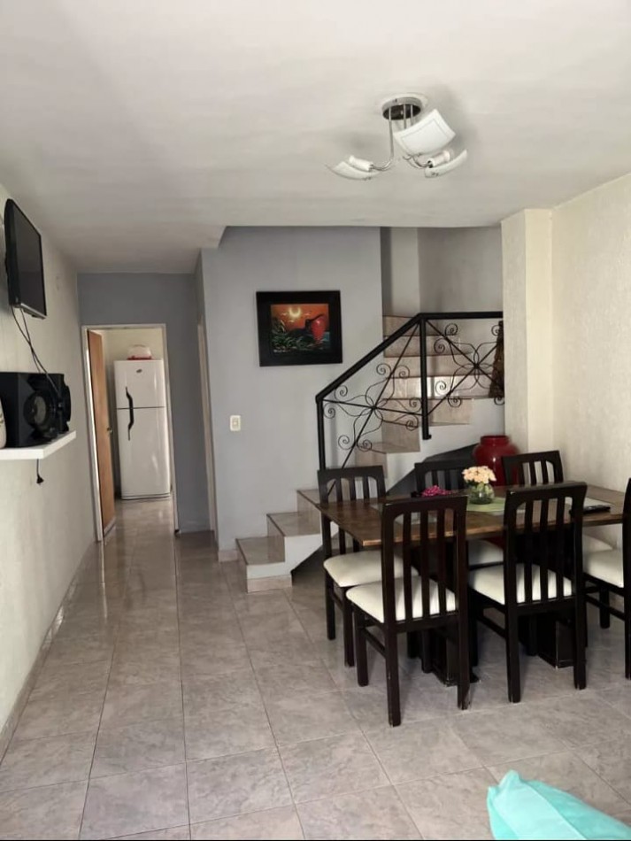 DUPLEX DE 3 AMBIENTES EN VENTA EN JOSE C PAZ