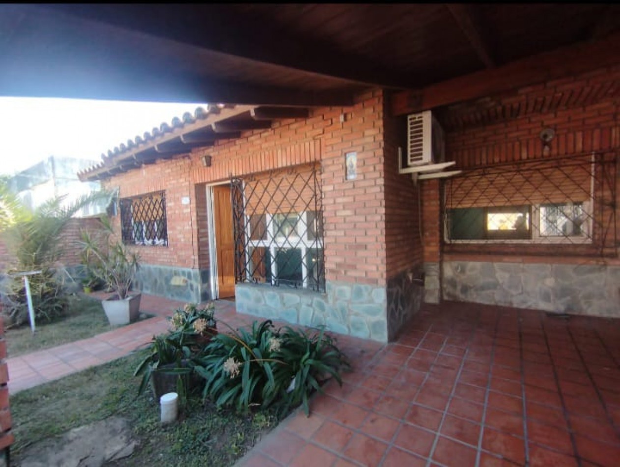 CASA DE 4 AMBIENTES EN VILLA DE MAYO