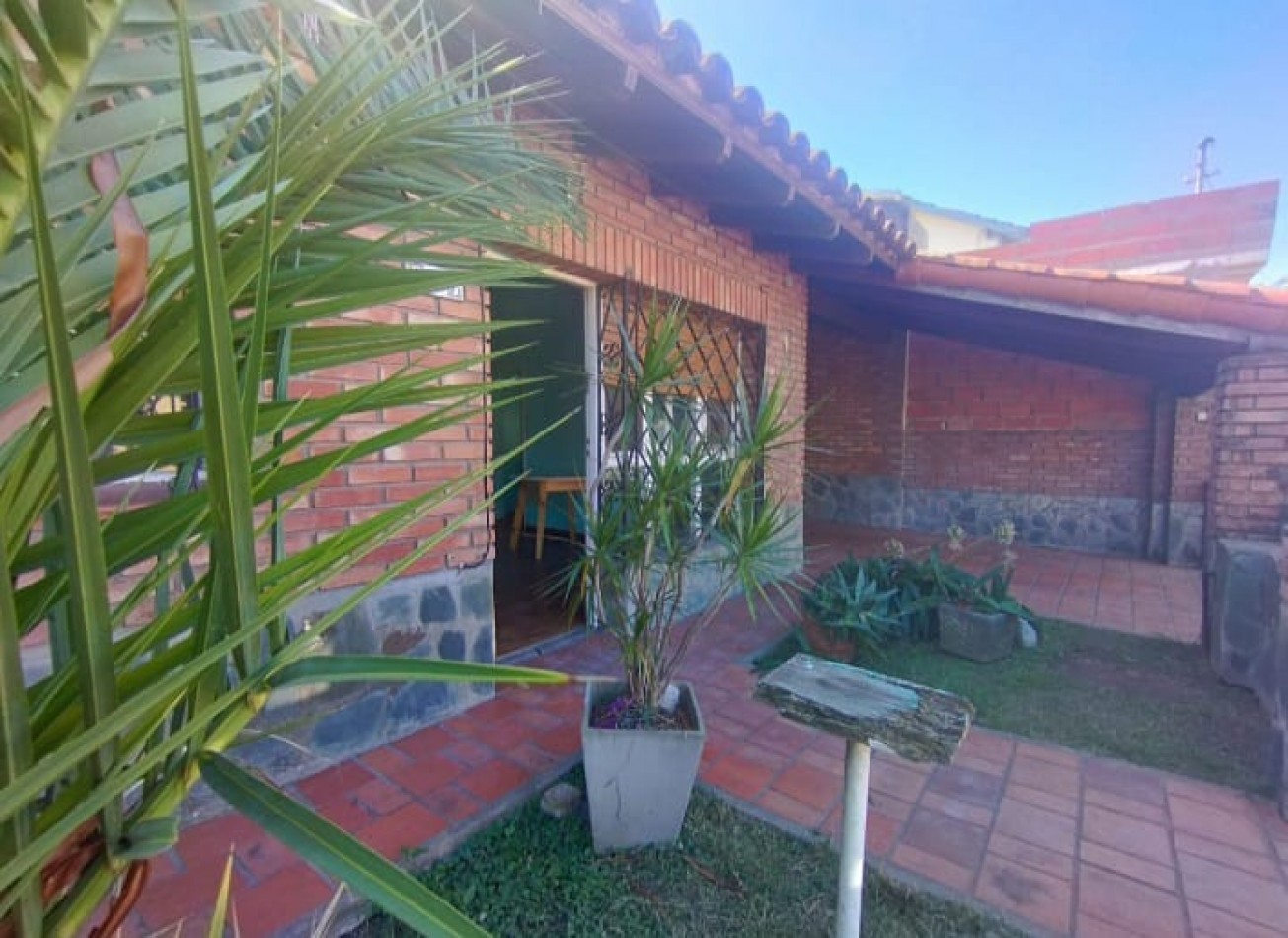 CASA DE 4 AMBIENTES EN VILLA DE MAYO