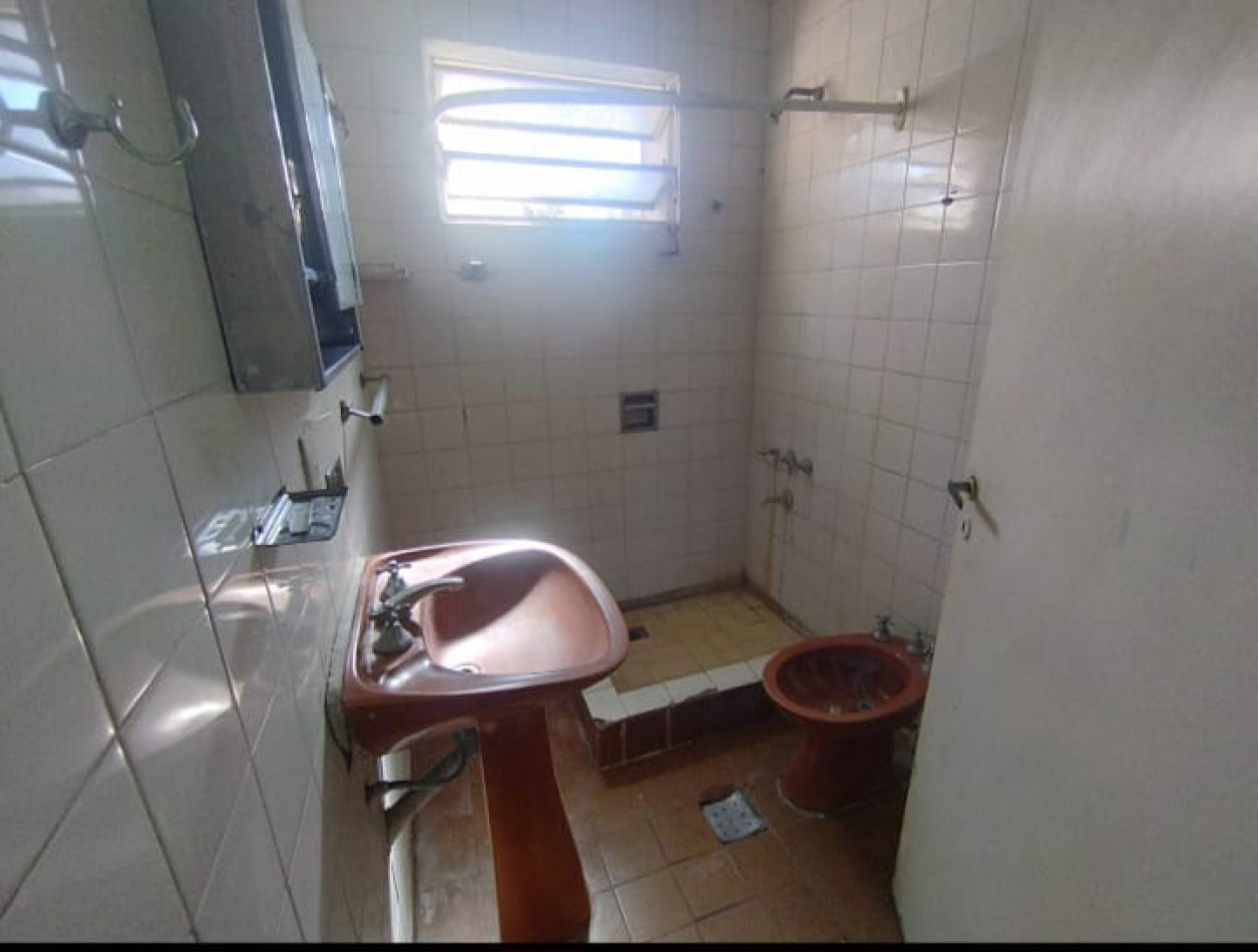 CASA DE 4 AMBIENTES EN VILLA DE MAYO