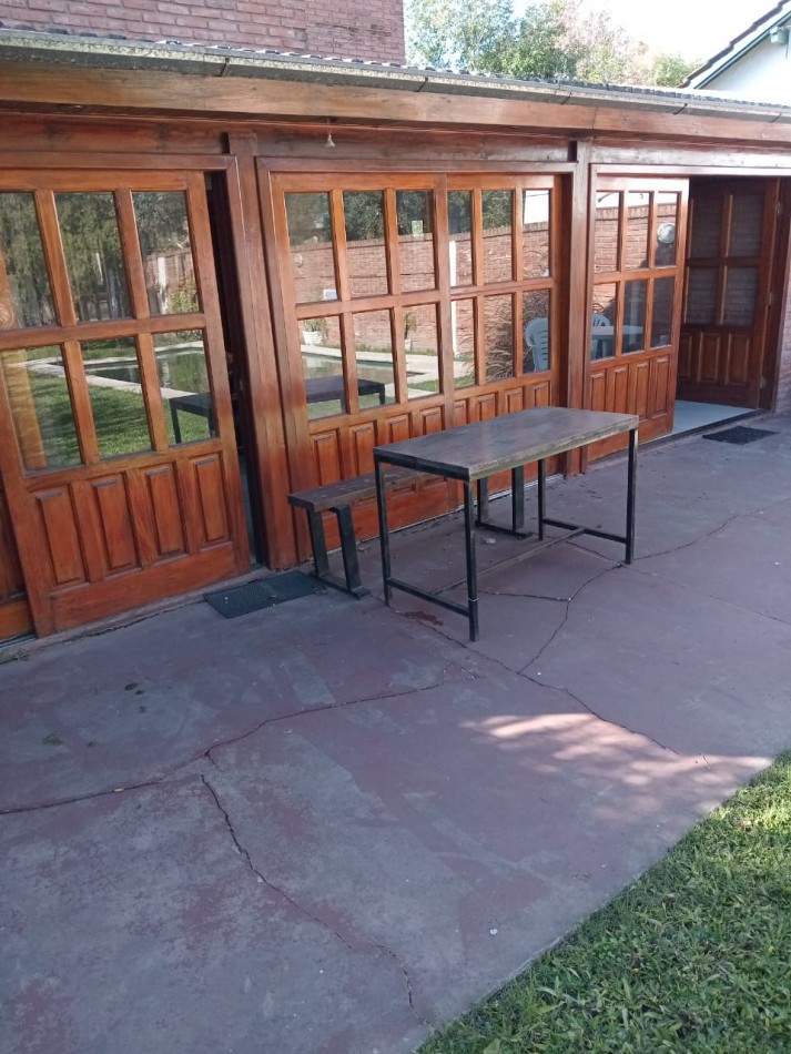 CASA EN BELLA VISTA DE 4 AMBIENTES CON PILETA