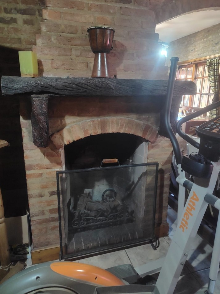 CASA EN VENTA CON PILETA EN DON TORCUATO 