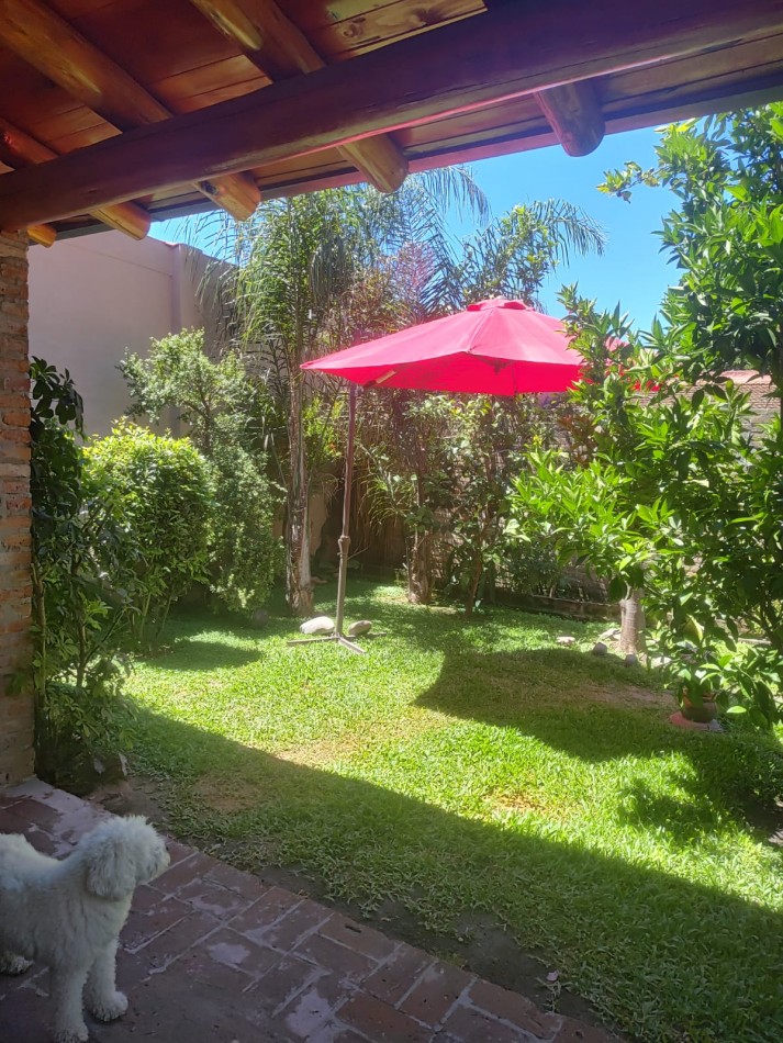 CASA EN VENTA CON PILETA EN DON TORCUATO 