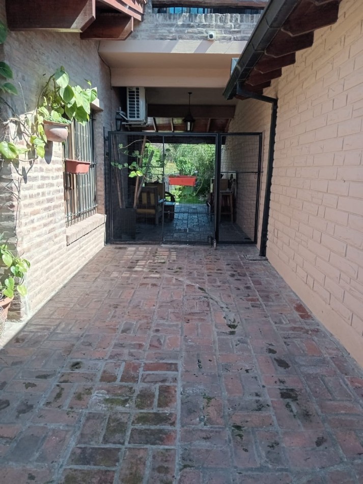 CASA EN ALQUILER CON PILETA EN DON TORCUATO