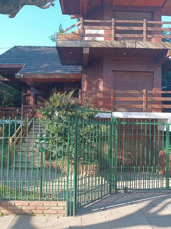 CASA DE 4 AMBIENTE EN ALQUILER EN GRAL. PACHECO
