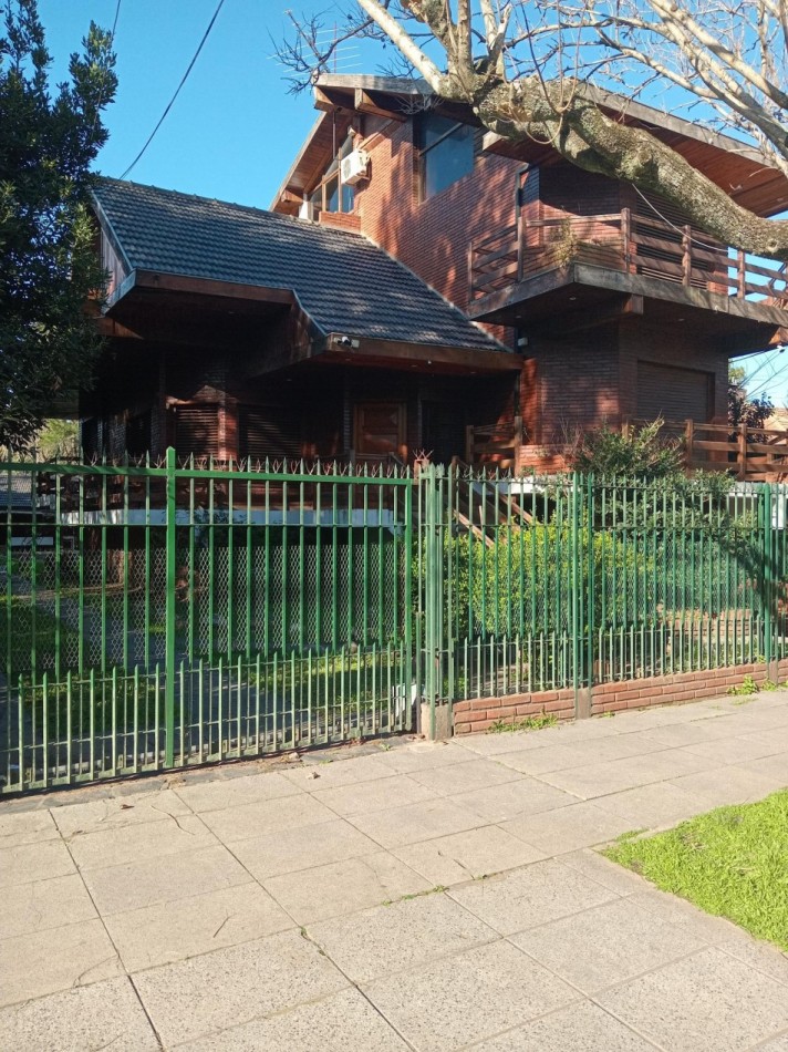 CASA DE 4 AMBIENTE EN ALQUILER EN GRAL. PACHECO