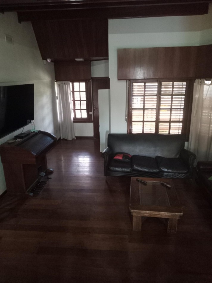 CASA DE 4 AMBIENTE EN ALQUILER EN GRAL. PACHECO