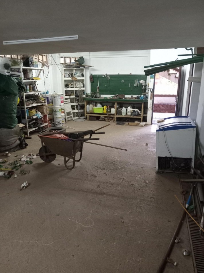 CASA DE 4 AMBIENTE EN ALQUILER EN GRAL. PACHECO