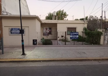 CASA DE 3 AMBIENTES MAS 5 MONOAMBIENTES EN ADOLFO SOURDEAUX (KM 30)